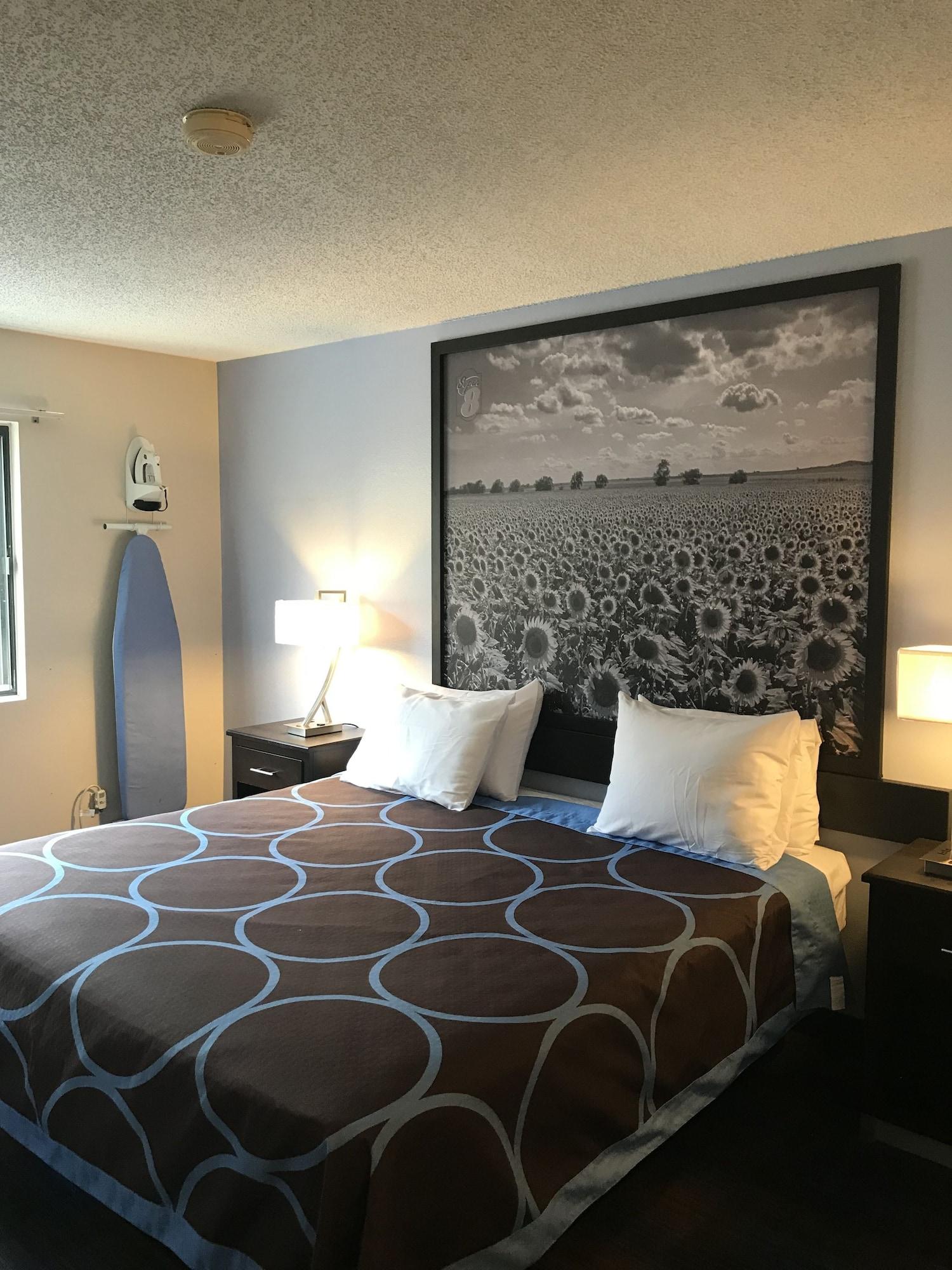 Super 8 By Wyndham Lenexa Overland Park Area/Mall Area Eksteriør bilde