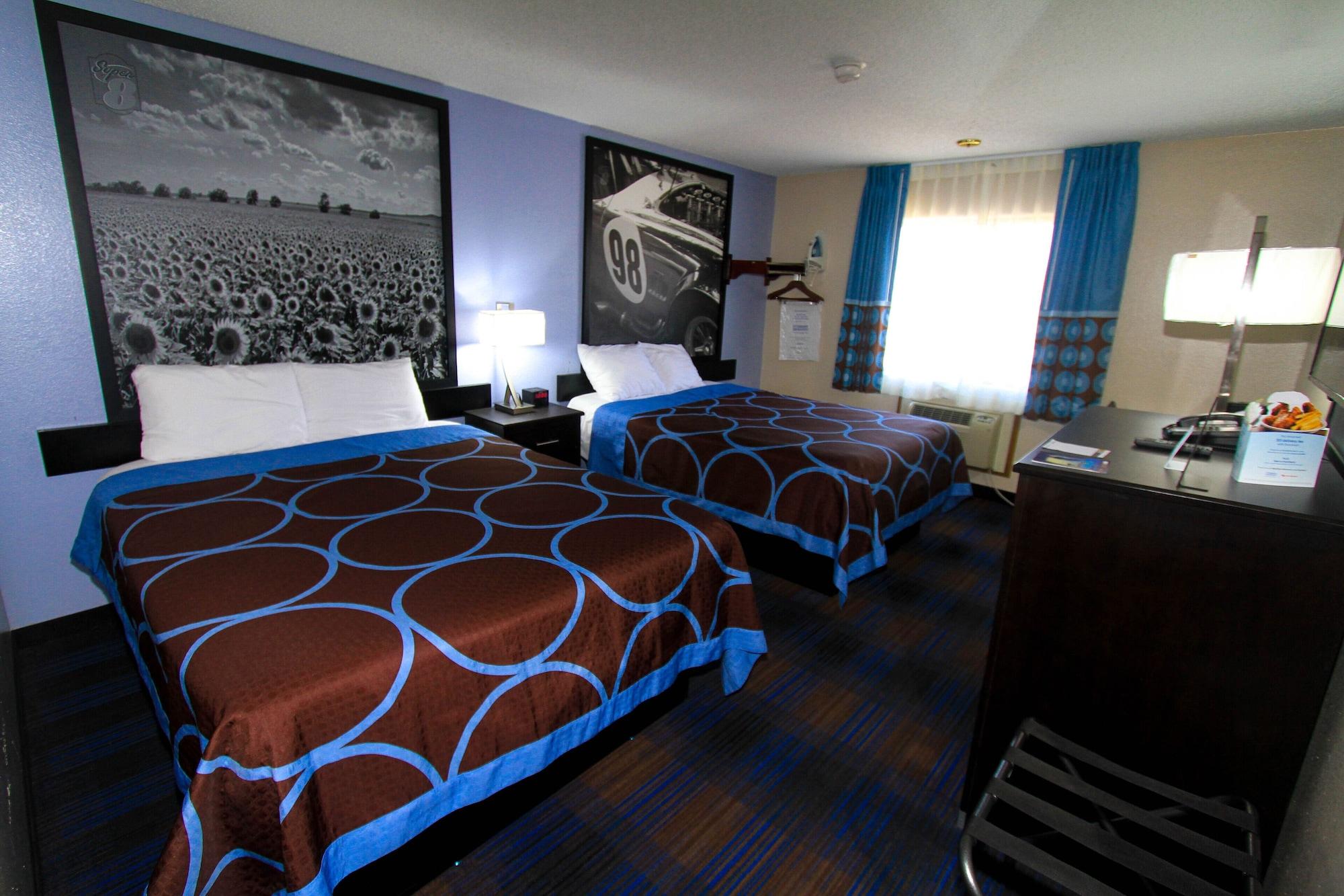 Super 8 By Wyndham Lenexa Overland Park Area/Mall Area Eksteriør bilde
