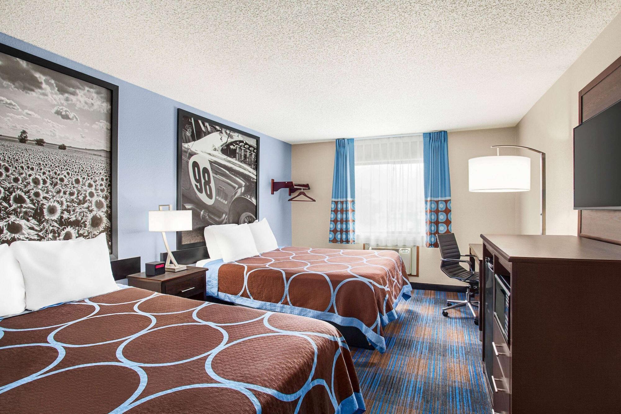 Super 8 By Wyndham Lenexa Overland Park Area/Mall Area Eksteriør bilde